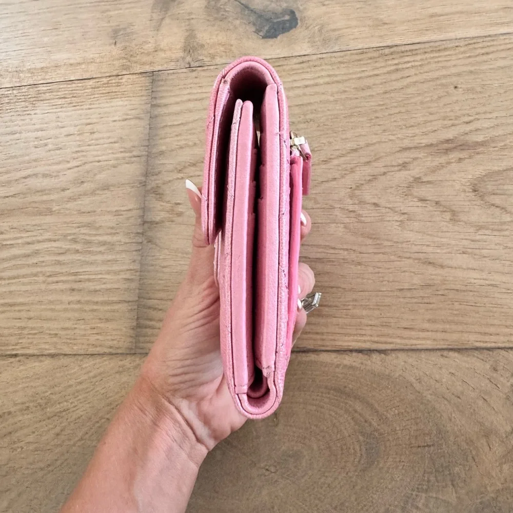Chanel Pink Calfskin Quilted Leather Wallet with Logo - Picture 2 of 7